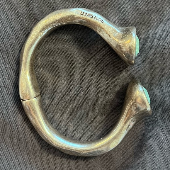 Uno de 50 hinged stone bracelet - Picture 4 of 4